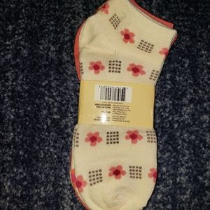 2/$12 - 3pk Flower Socks